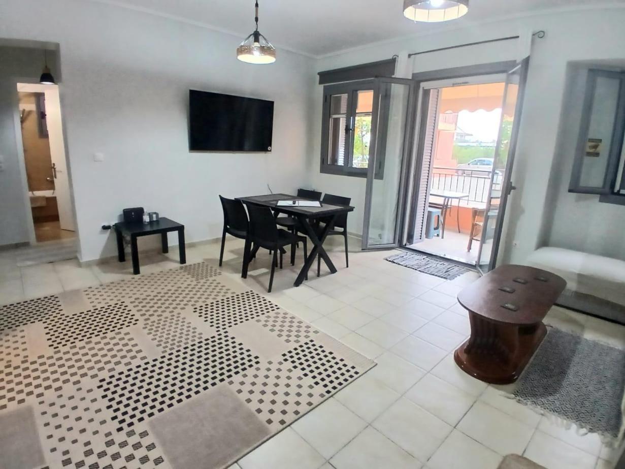 Lefkas Apartment *